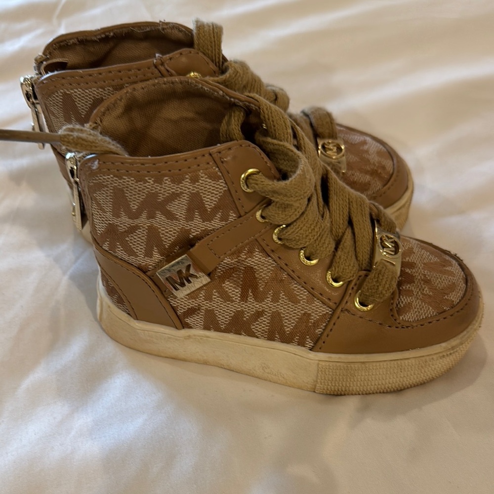 Kid’s Michael Kors Priscilla-T Sneakers 6